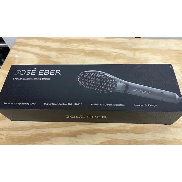 Jose Eber Other - José Eber Digital Straightening Brush New open box